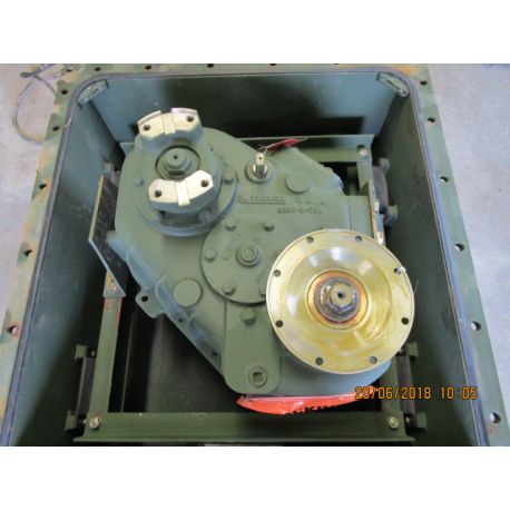 Transfer case, NEW, with container