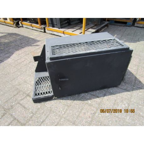Toolbox and step assembly, USED