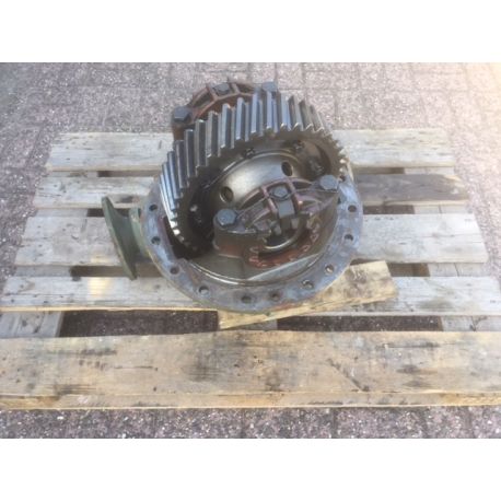 Differential, driving axle, front and rear, Used take out.